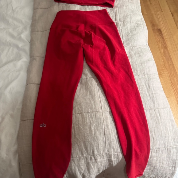 Alo “Alosoft” high waist 7/8 highlight legging Bold Red - Picture 2 of 3